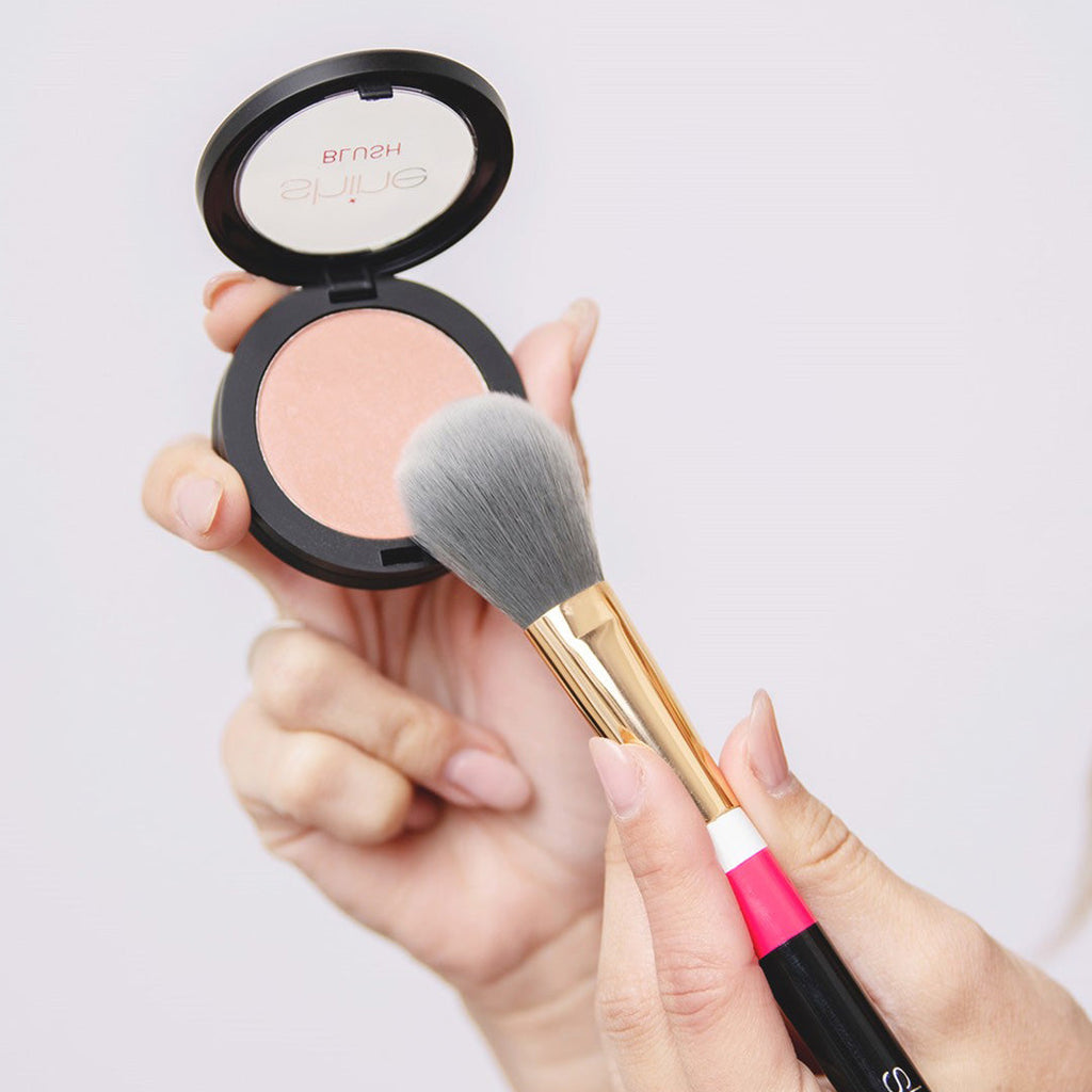 5 Makeup Tips Your Mom Didn't Teach You